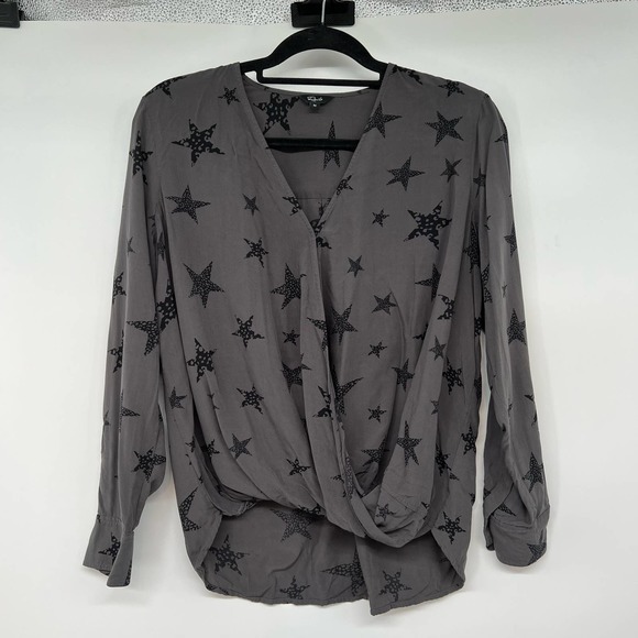 Rails Cheetah Stars Hillary Blouse Women's Size M Charcoal Gray Crossover Wrap - Picture 3 of 9